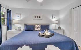 2Bed 1Bath Suite Minutes To Downtown, Beaches, Restaurants, Theaters And More