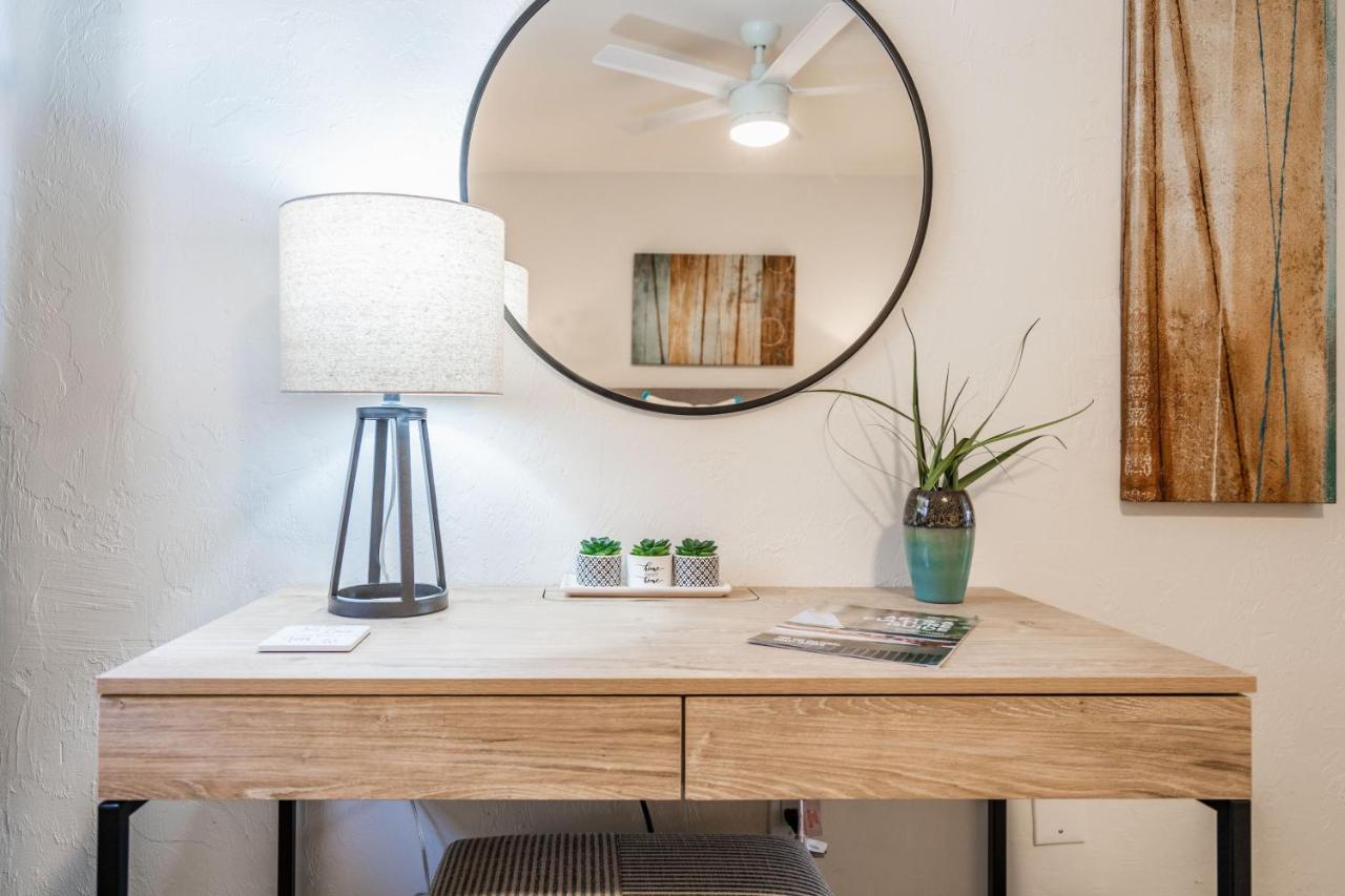 2Bed 1Bath Suite Minutes To Downtown, Beaches, Restaurants, Theaters And More Sarasota Buitenkant foto