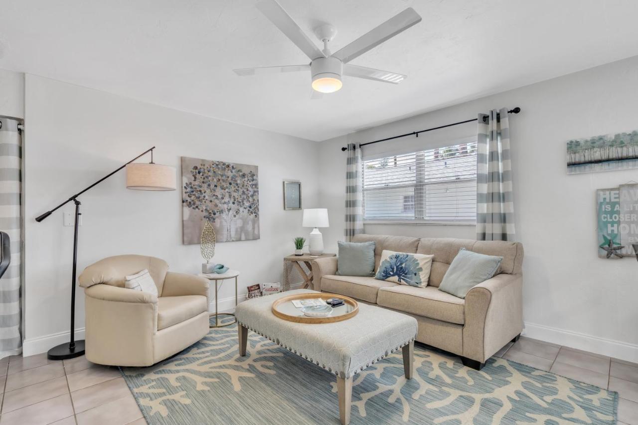 2Bed 1Bath Suite Minutes To Downtown, Beaches, Restaurants, Theaters And More Sarasota Buitenkant foto