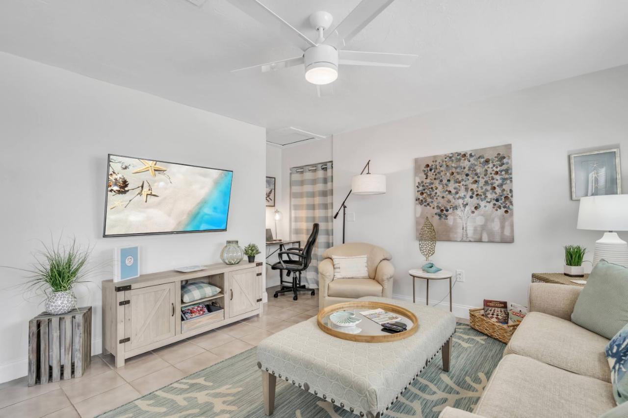 2Bed 1Bath Suite Minutes To Downtown, Beaches, Restaurants, Theaters And More Sarasota Buitenkant foto