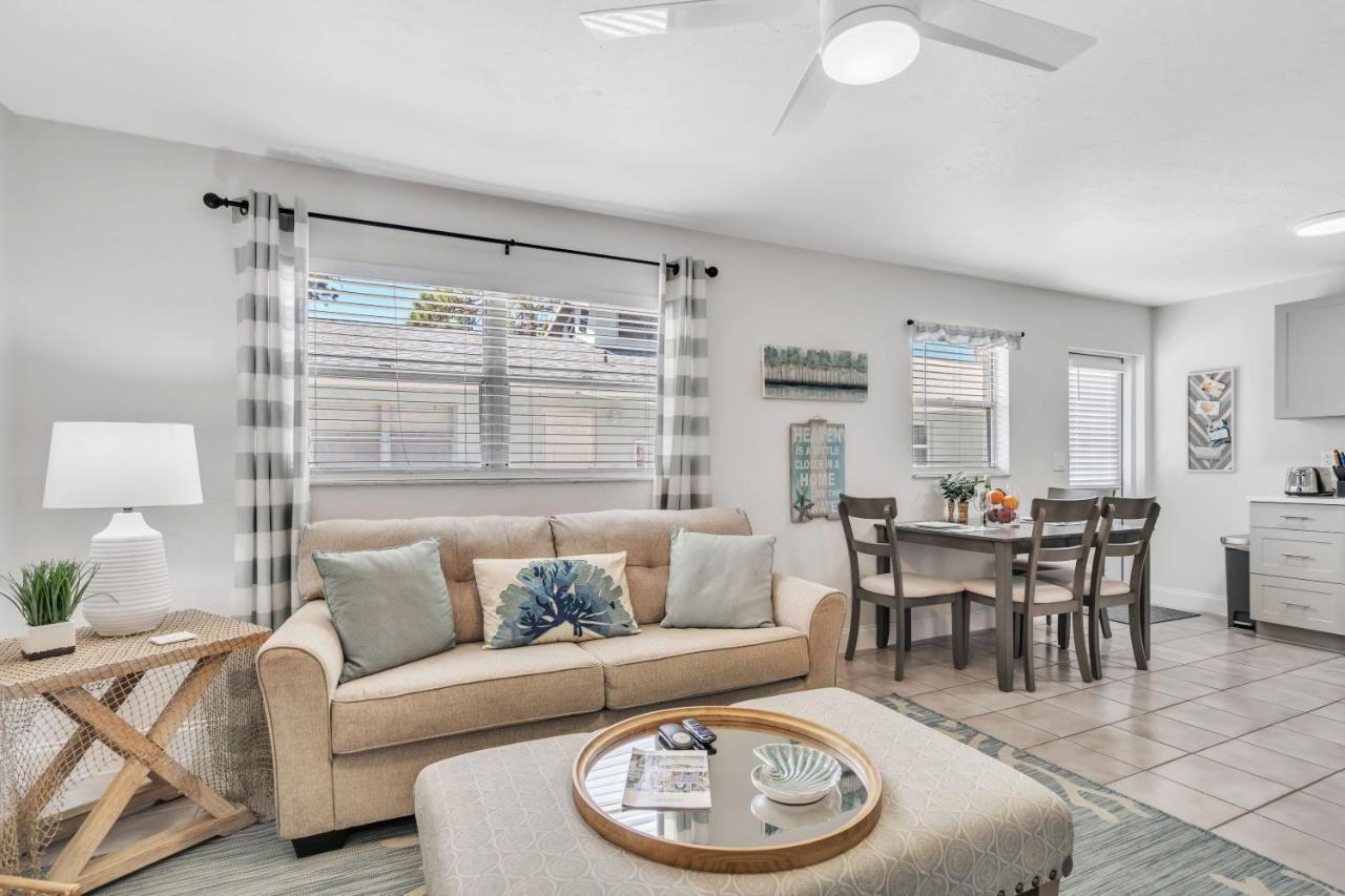 2Bed 1Bath Suite Minutes To Downtown, Beaches, Restaurants, Theaters And More Sarasota Buitenkant foto